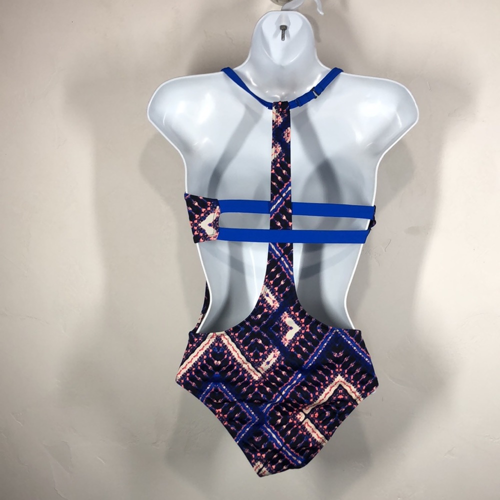 Hurley blue and pink side cutout one piece swimsuit size xs - Picture 5 of 12